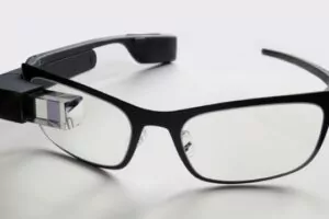 Google Glass mit Rahmen